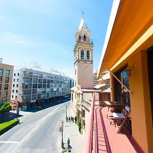 https://penthouse-center-of-seville-2-br-2-bath.es-andalucia.com